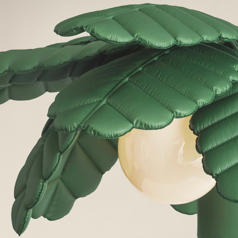 Close-up of Palm Beach floor lamp’s recycled PL fabric texture and powder-coated metal finish, highlighting craftsmanship.